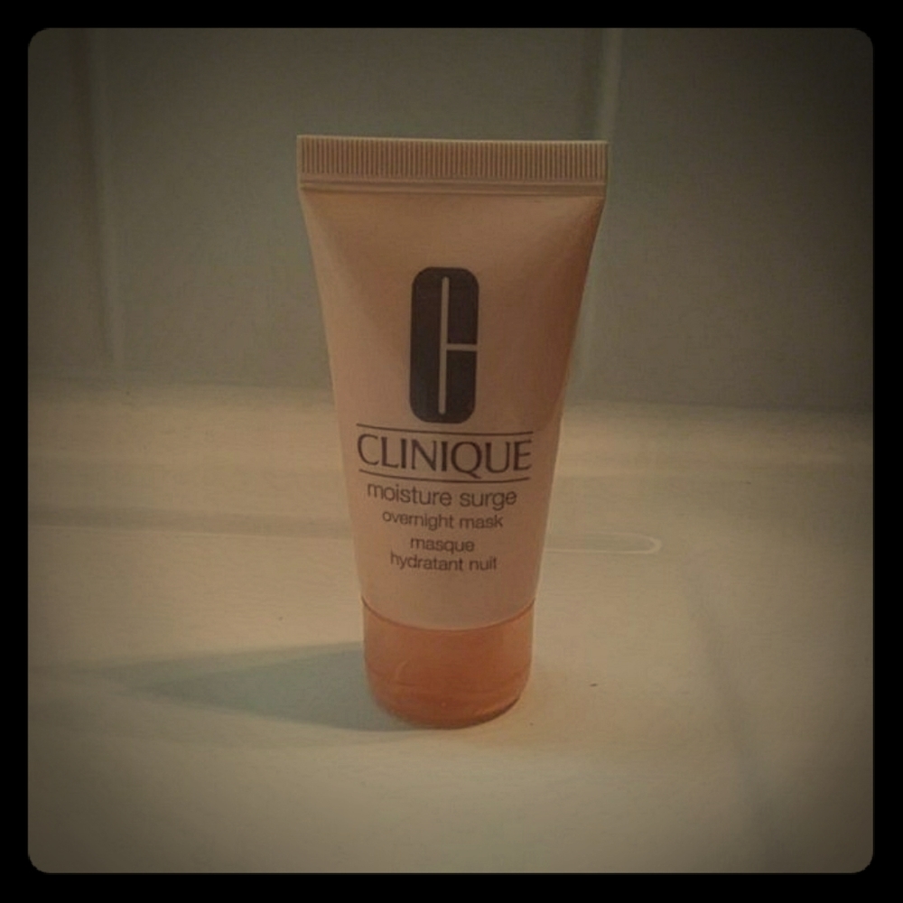 Clinique Moisture Surge Overnight Mask